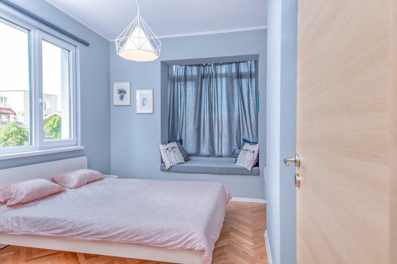 Dondukov Boulevard Two Bedroom Designer Suite Sofia Exterior photo